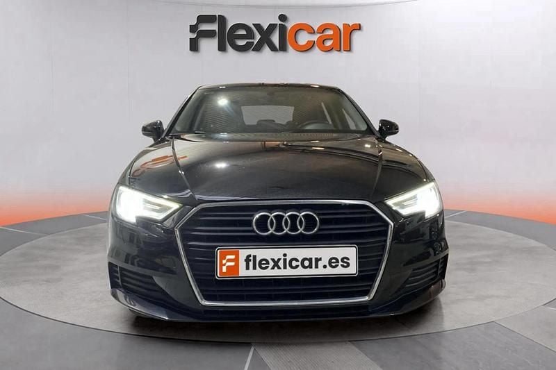 Usado Audi A3 Premium 116 CV (85 kW) 2019 Negro Berlina