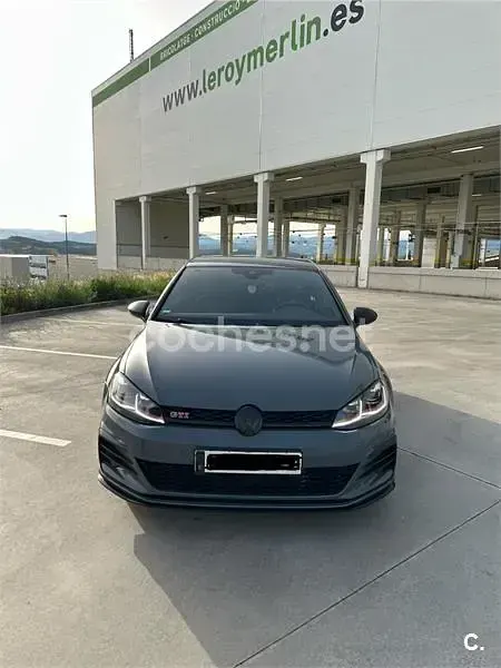 Usado VW Golf VII GTI 290 CV (213 kW) 2019 Gris / plata Berlina