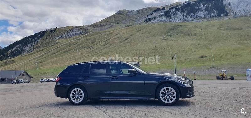 Negro Usado 2020 BMW 318 Familiar | 17.000 € (Precio justo) - Imagen 1/4