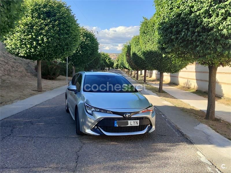 Gris / plata Usado 2022 Toyota Corolla Active Familiar | 24.000 € (Precio justo) - Imagen 1/3