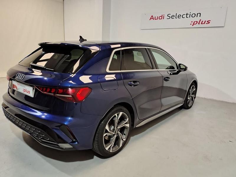 Usado Audi A3 Sportback S-Line 116 CV (85 kW) 2024 Azul Utilitario
