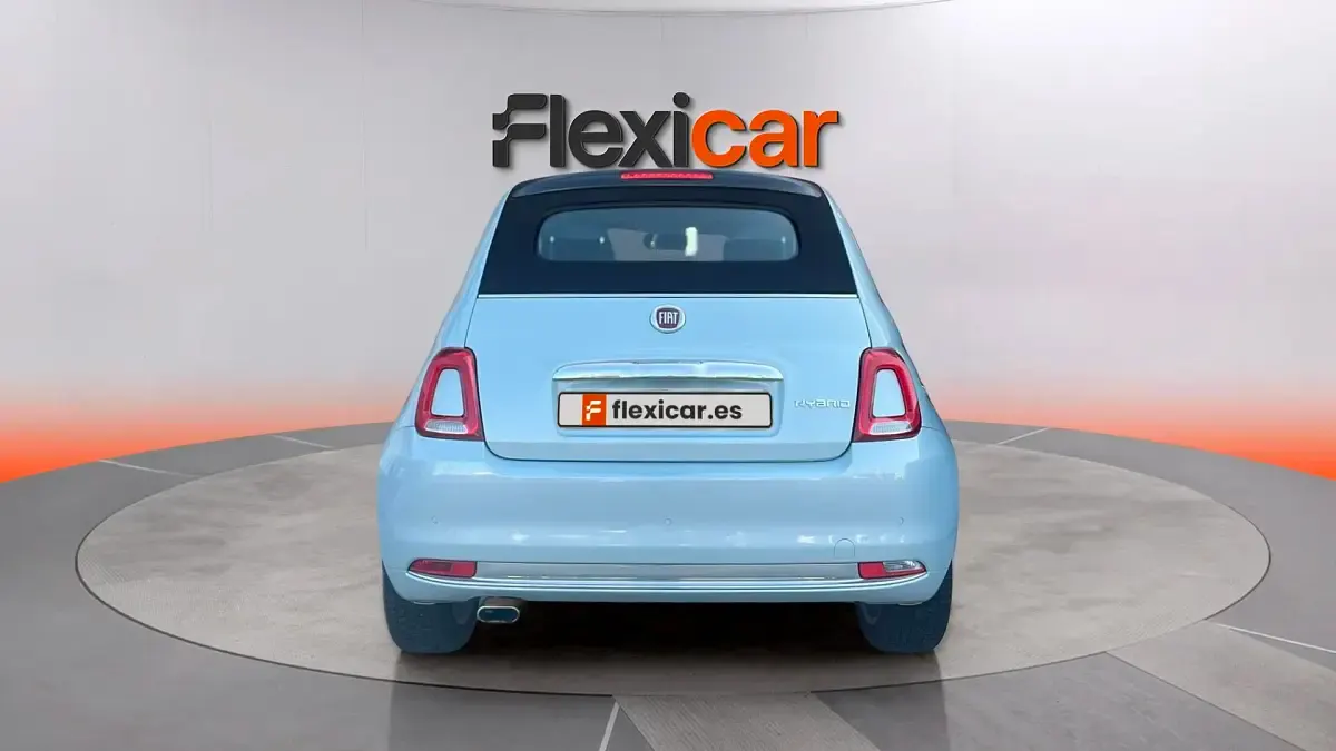 Usado Fiat 500 Club 71 CV (52 kW) 2022 Azul Descapotable