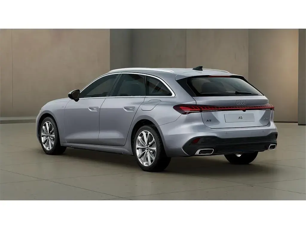 Ny Audi A5 Business 299 HK (219 kW) 2025 Sølv Stationcar