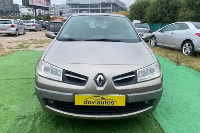 Usado Renault Mégane Dynamique 105 CV (77 kW) 2008