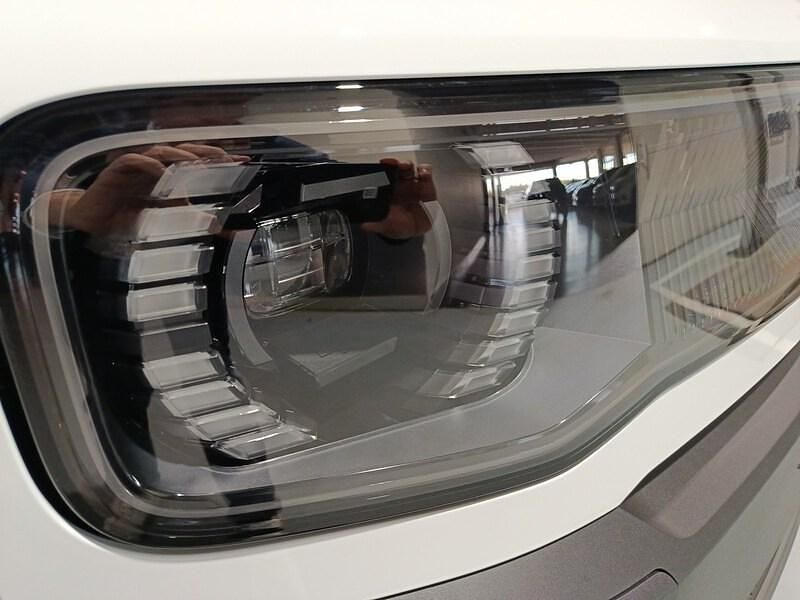 Usado Renault R4 110 kW (150 CV) 2025 Blanco Berlina