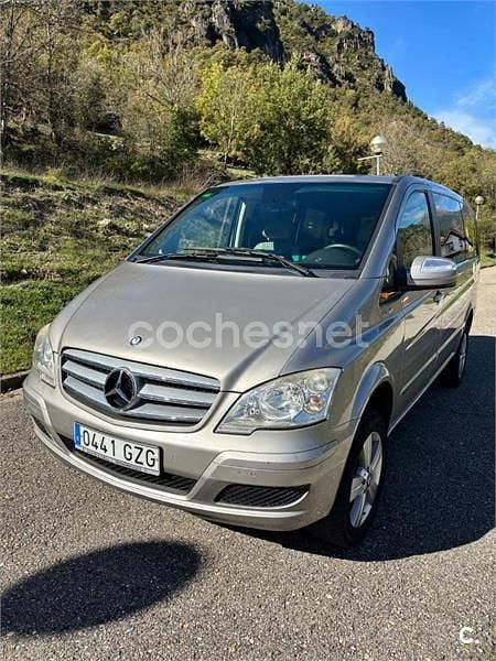 Beige Usado 2010 Mercedes Viano Monovolumen | 14.500 € (Precio justo) - Imagen 1/4