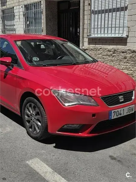 Usado Seat Leon I-Tech 105 CV (77 kW) 2014 Rojo Berlina