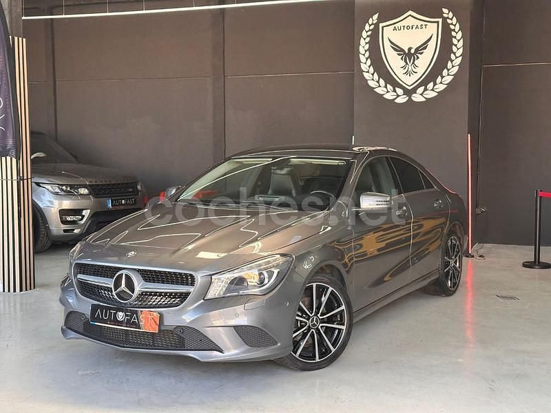 Gris / plata Usado 2014 Mercedes CLA220 Urban Berlina | 17.990 € (Super precio) - Imagen 1/4