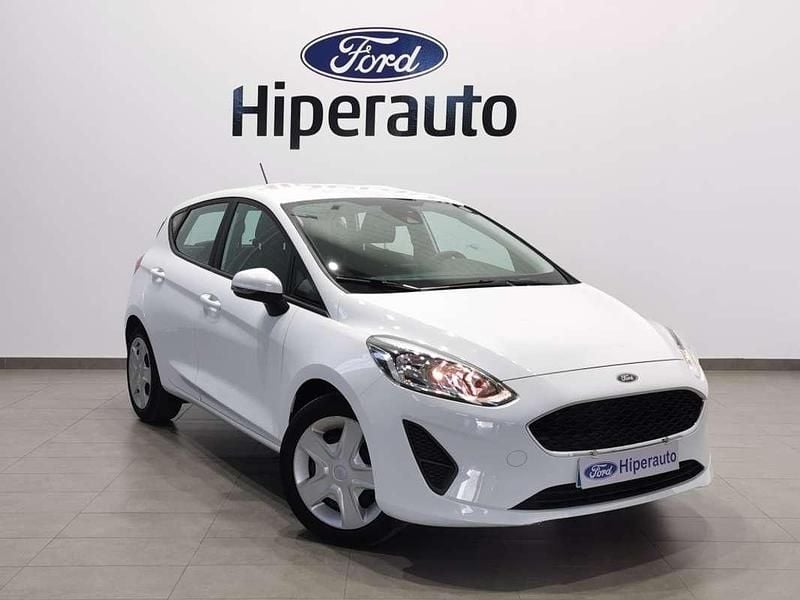 Usado Ford Fiesta Trend 101 CV (74 kW) 2019 Blanco Utilitario