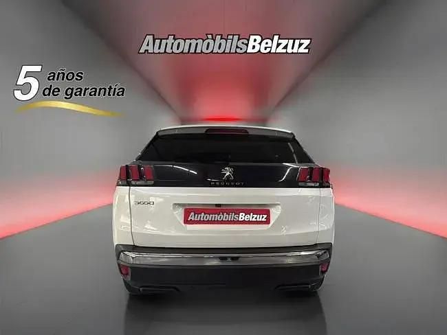 Usado Peugeot 3008 Active 131 CV (96 kW) 2023 Blanco SUV