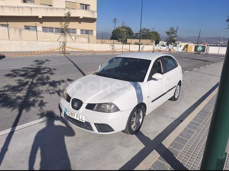 Usado Seat Ibiza Reference 80 CV (58 kW) 2007 Blanco Berlina