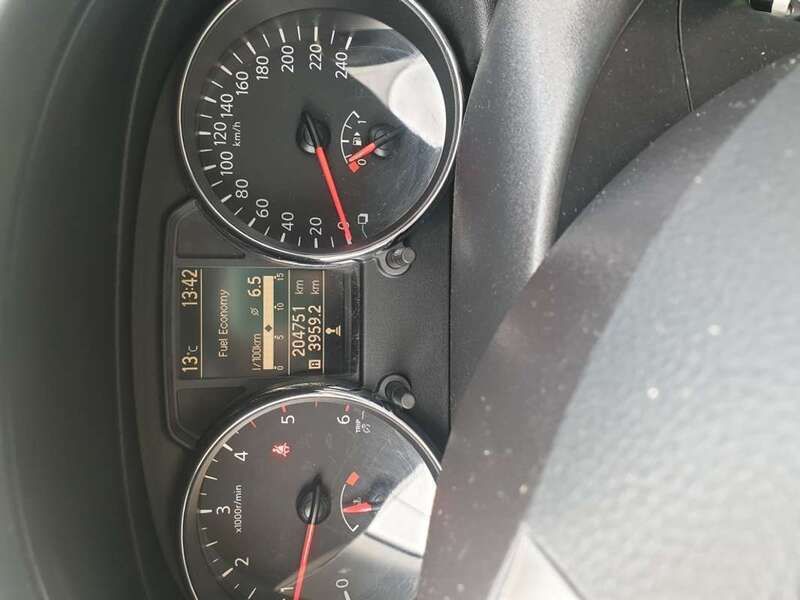 Usado Nissan Qashqai Tekna 110 CV (80 kW) 2012 Gris SUV