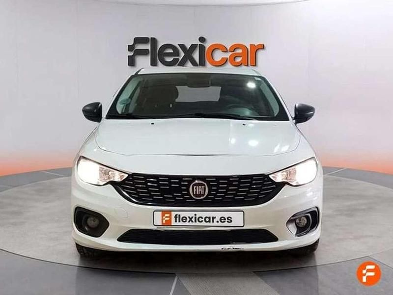 Usado Fiat Tipo Business 120 CV (88 kW) 2019 Blanco Berlina