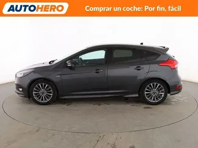 Usado Ford Focus ST-Line 120 CV (88 kW) 2018 Gris