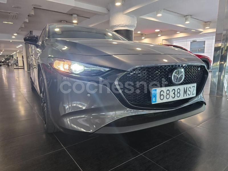 Usado Mazda 3 Homura-Line 122 CV (89 kW) 2024 Gris / plata Berlina