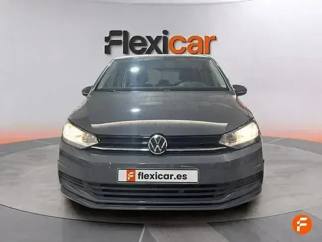 Usado VW Touran Business 115 CV (84 kW) 2020 Gris Monovolumen