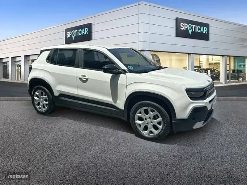 Usado Jeep Avenger Altitude 100 CV (73 kW) 2024 Blanco SUV