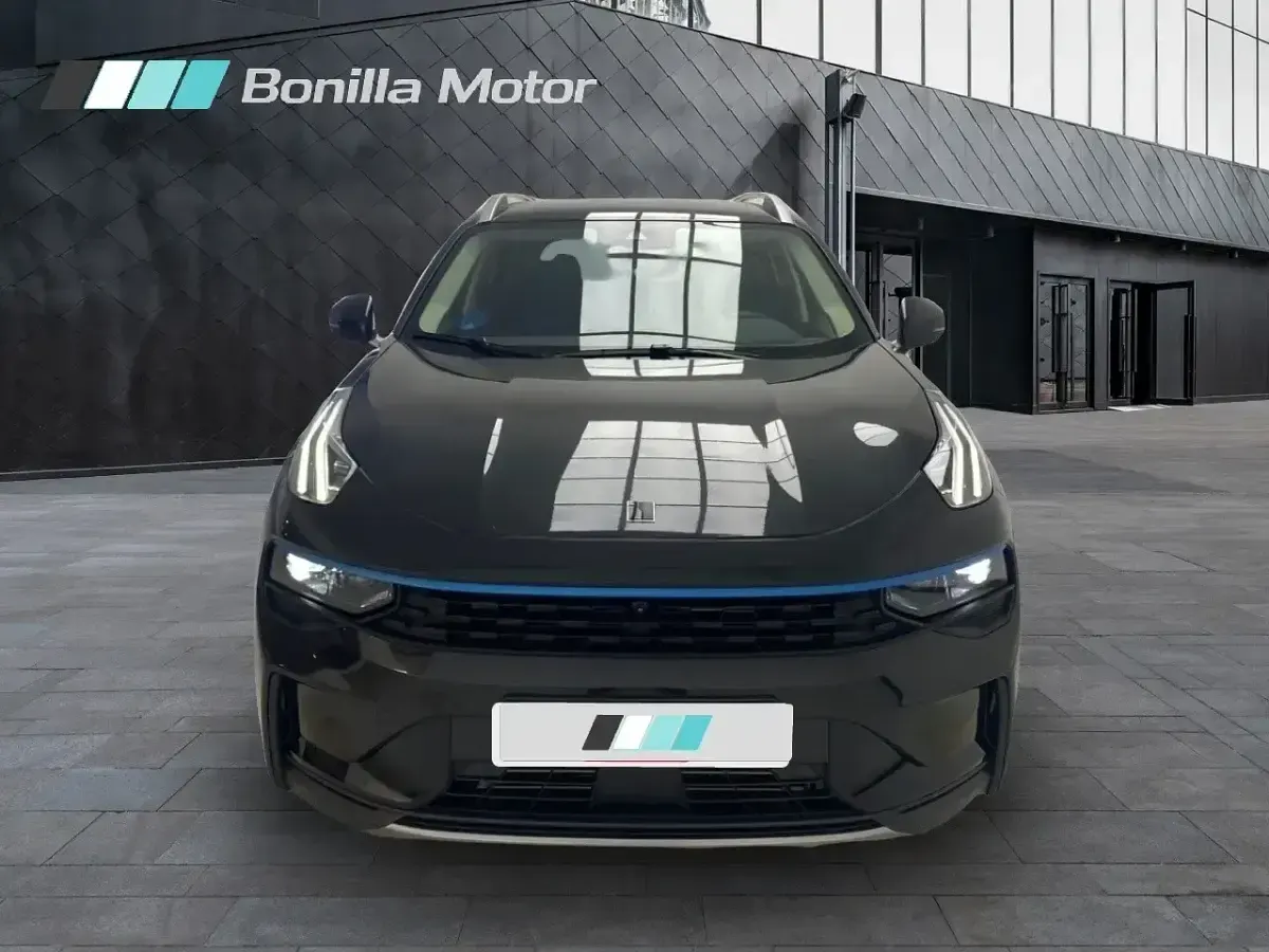 Usado Lynk & Co 01 261 CV (191 kW) 2022 Negro SUV