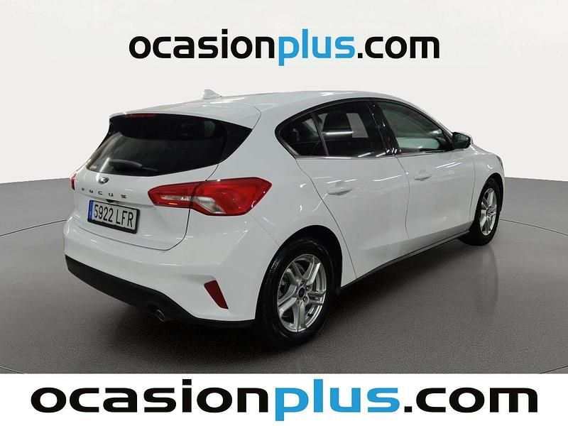 Usado Ford Focus Trend 125 CV (91 kW) 2020 Blanco Berlina