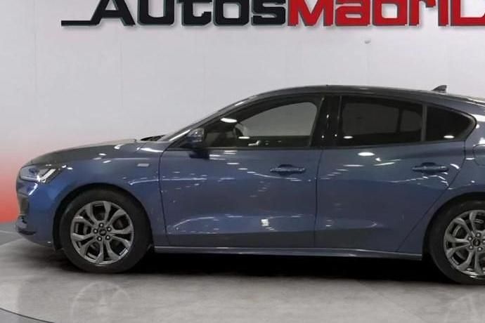 Usado Ford Focus ST-Line 126 CV (92 kW) 2022 Azul Berlina