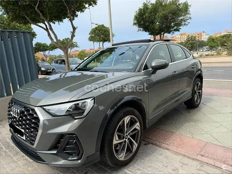 Usado Audi Q3 Sportback Advanced 245 CV (180 kW) 2022 Gris / plata SUV
