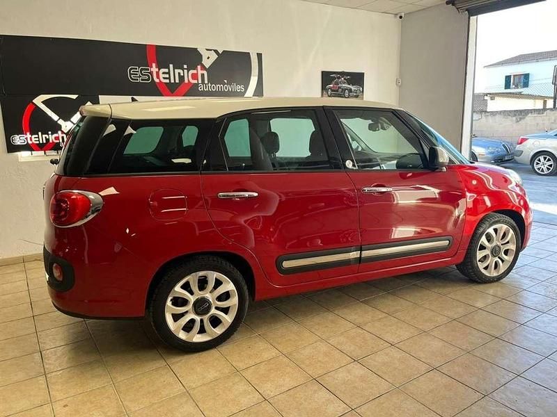 Usado Fiat 500L Living 105 CV (77 kW) 2014 Rojo Monovolumen