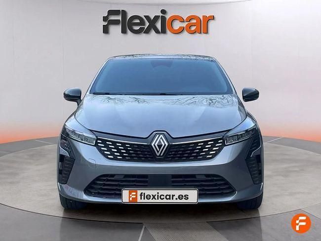 Käytetty Renault Clio V Evolution 100 HP (73 kW) 2025 Harmaa Sedan