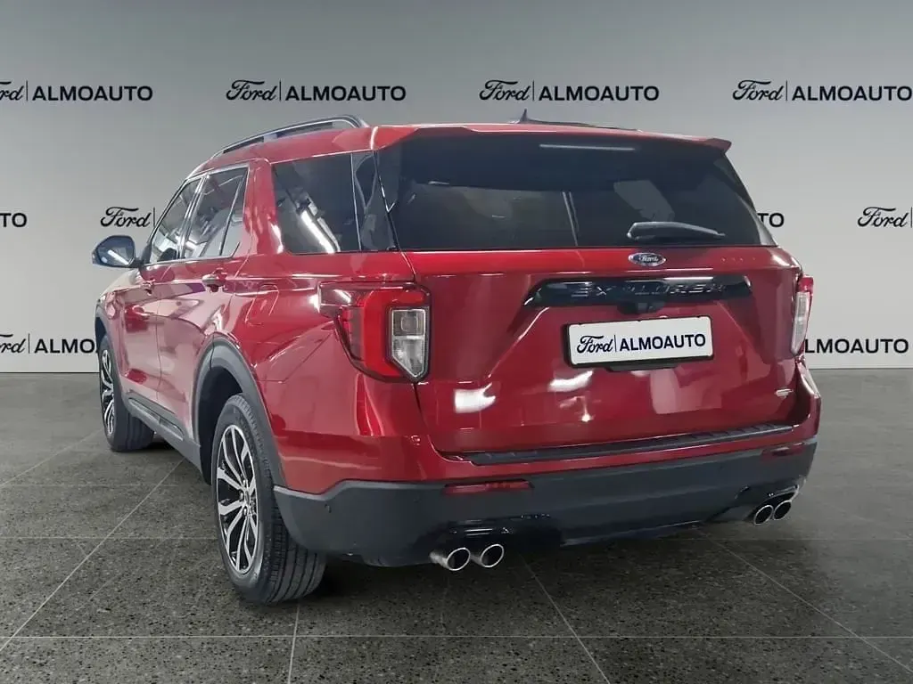 Usado Ford Explorer ST-Line 457 CV (336 kW) 2022 Rojo lucid (metalizado) SUV