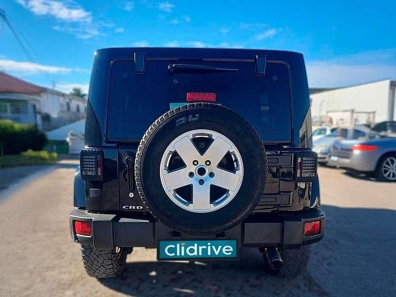 Usado Jeep Wrangler Sahara 200 CV (147 kW) 2011 Negro SUV