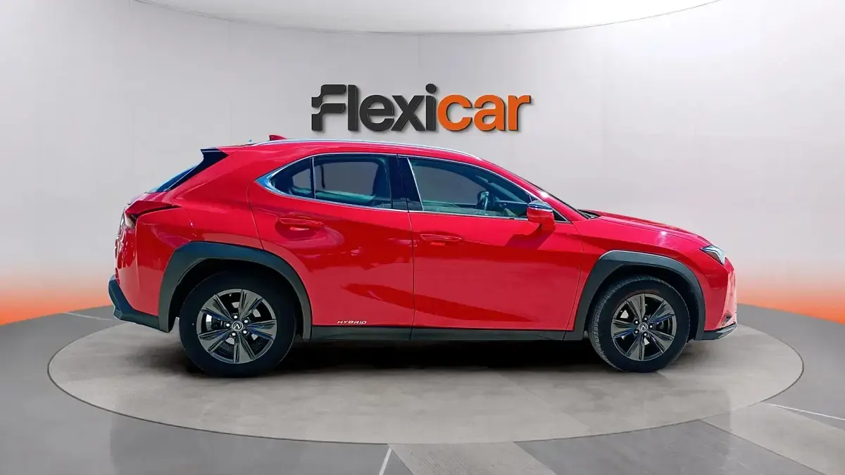 Usado Lexus UX Business Edition 184 CV (135 kW) 2021 Rojo SUV