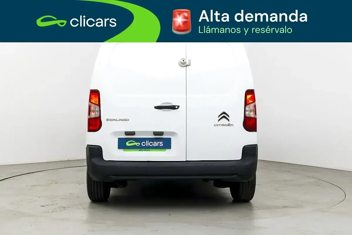 Usado Citroën Berlingo 100 CV (73 kW) 2021 Blanco Monovolumen