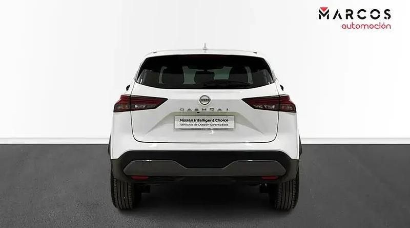 Usado Nissan Qashqai N-Connecta 158 CV (116 kW) 2023 Blanco everest (solido) negro SUV