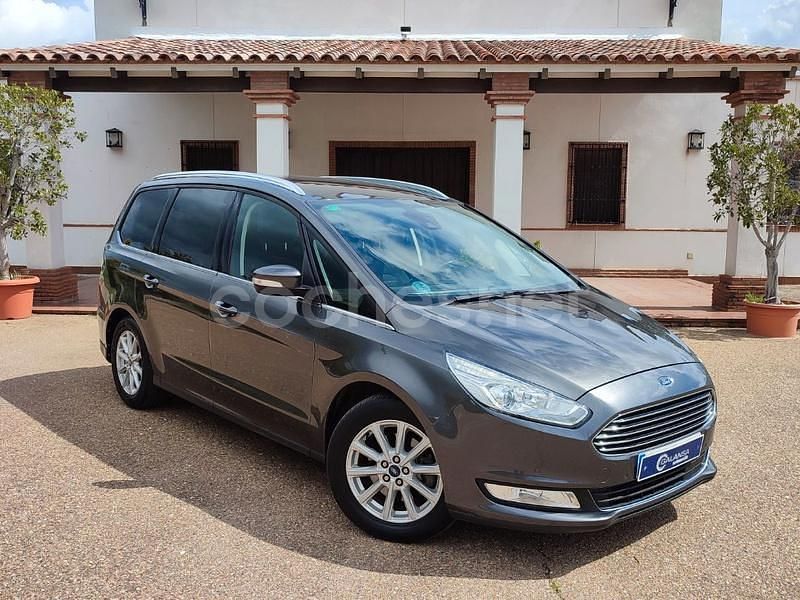 Gris / plata Usado 2017 Ford Galaxy Titanium Monovolumen | 15.990 € - Imagen 1/4