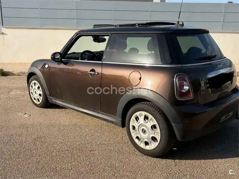 Usado Mini Cooper 122 CV (89 kW) 2012 Marrón Utilitario