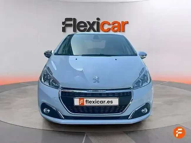 Usado Peugeot 208 Signature Sky 99 CV (72 kW) 2019 Blanco Utilitario