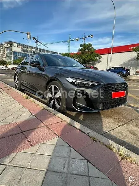 Usado Audi A5 S-Line 204 CV (150 kW) 2025 Gris / plata Familiar