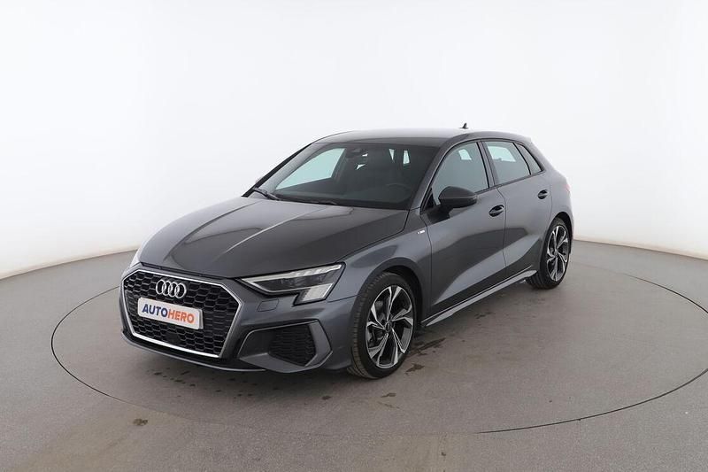 Gris Usado 2023 Audi A3 S-Line Utilitario | 30.199 € (Un poco caro) - Imagen 1/3