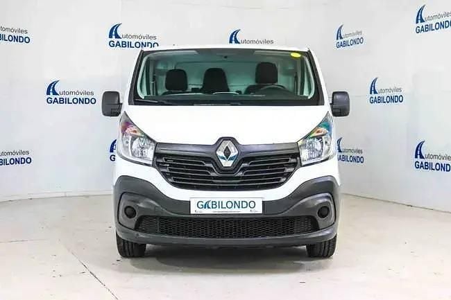 Begagnad Renault Trafic 95 HK (69 kW) 2018 Vit Minibuss