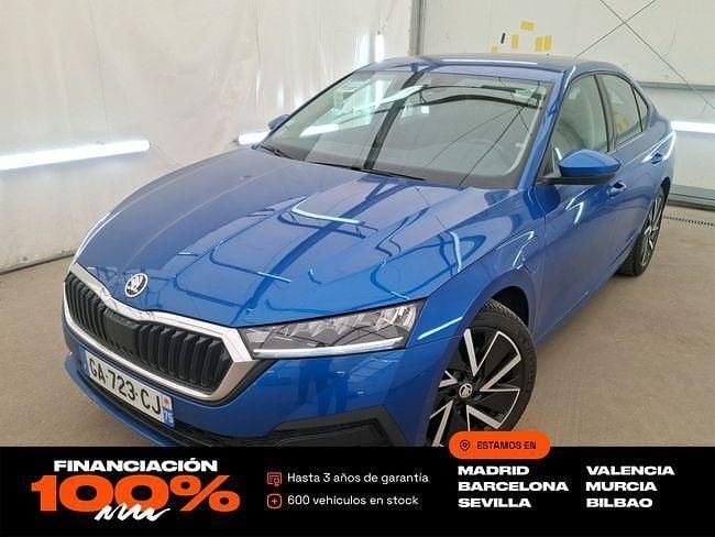 Usado Skoda Octavia Business Line 204 CV (150 kW) 2021 Azul Berlina