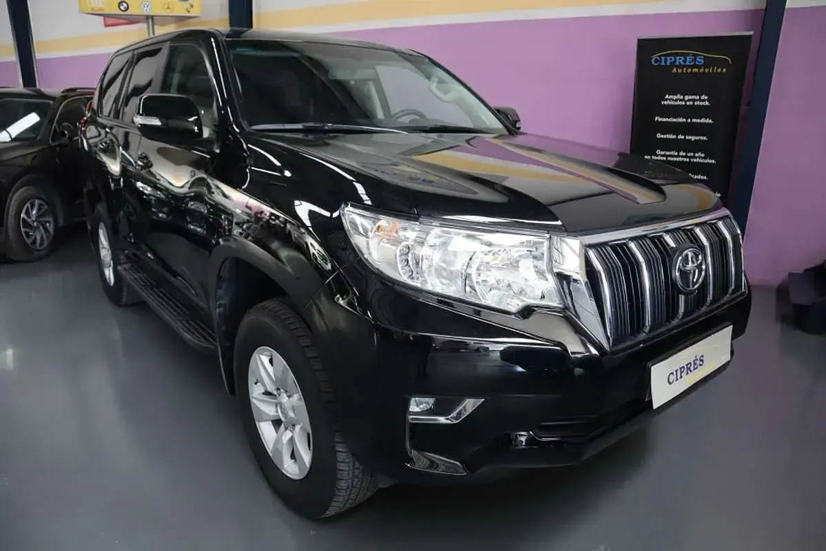 Usado Toyota Land Cruiser 177 CV (130 kW) 2018 Negro SUV