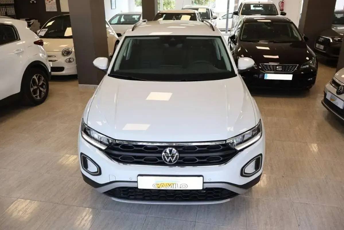 Usado VW T-Roc Life 150 CV (110 kW) 2025 Blanco SUV