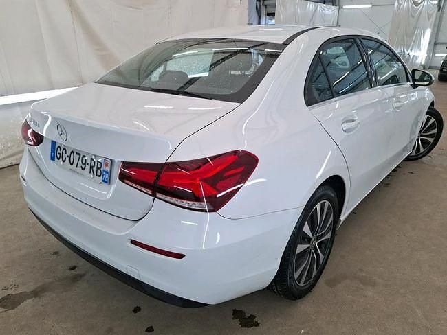 Usado Mercedes A180 Style 109 CV (80 kW) 2022 Blanco Berlina