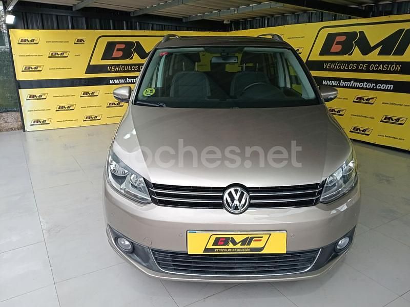 Usado VW Touran Advance 140 CV (102 kW) 2012 Marrón Monovolumen