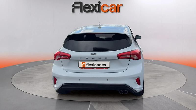 Używany Ford Focus ST-Line 125 KM (91 kW) 2018 Biały Hatchback