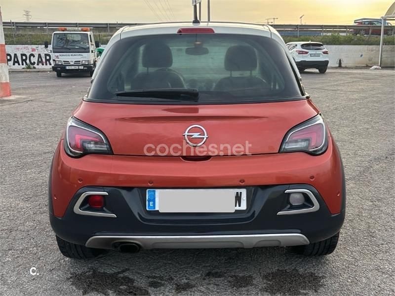 Usado Opel Adam Rocks 115 HP (84 kW) 2015 Laranja Citadino