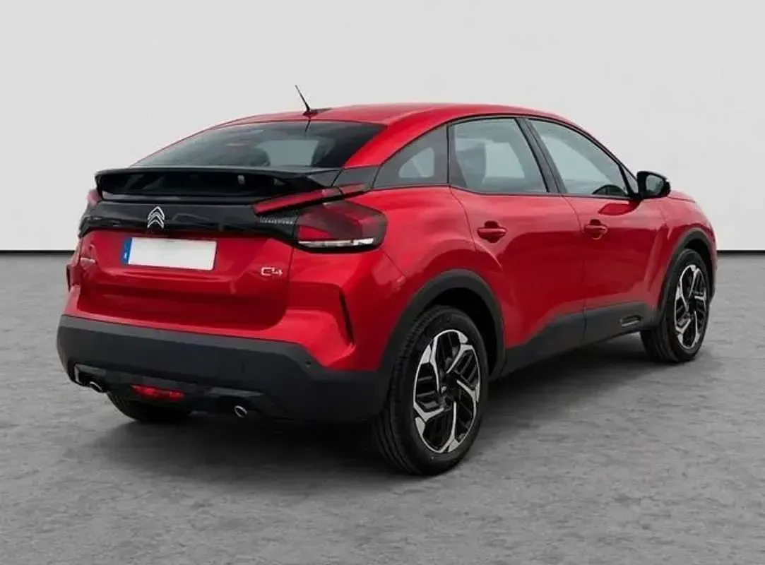 Usado Citroën C4 Feel 131 CV (96 kW) 2022 Rojo Utilitario