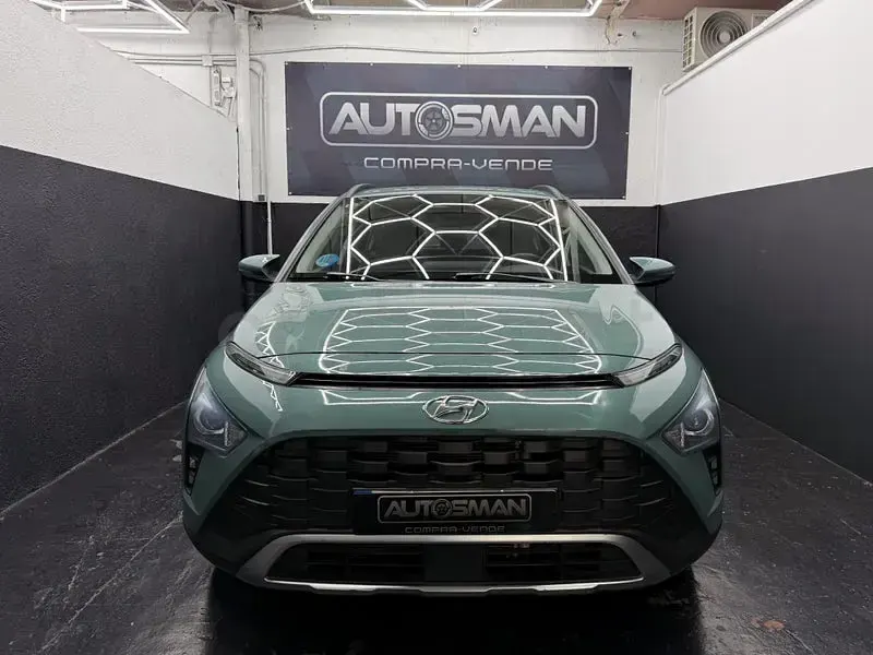 Usado Hyundai Bayon 100 CV (73 kW) 2021 Verde SUV