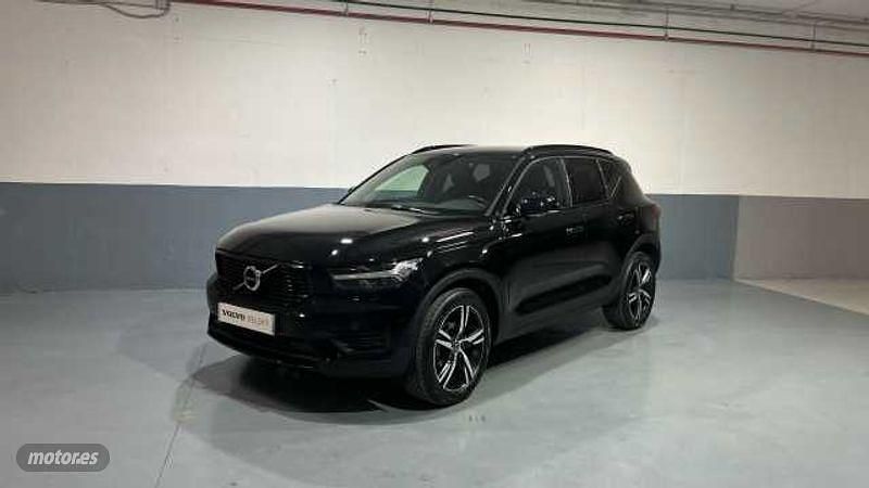 Negro Usado 2020 Volvo XC40 R-Design SUV | 28.990 € (Un poco caro) - Imagen 1/4