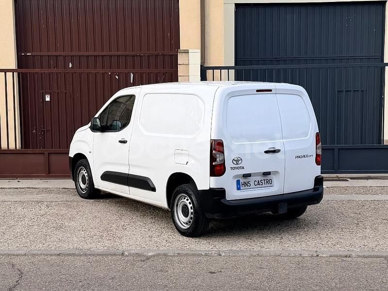 Usado Toyota Proace City City 102 CV (75 kW) 2021 Blanco Monovolumen