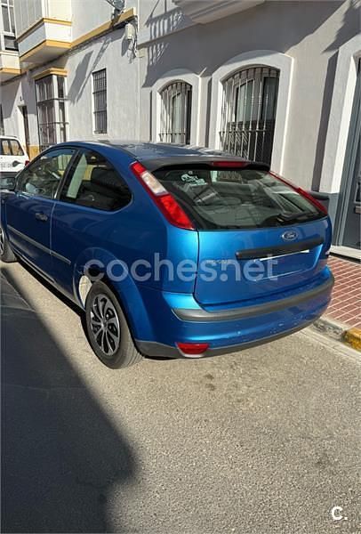 Azul Usado 2005 Ford Focus Trend Berlina | 2300 € (Super precio) - Imagen 1/4